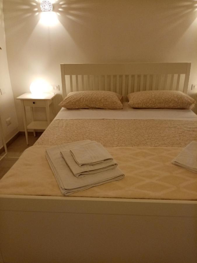 Studio Flat In White City オストゥーニ エクステリア 写真