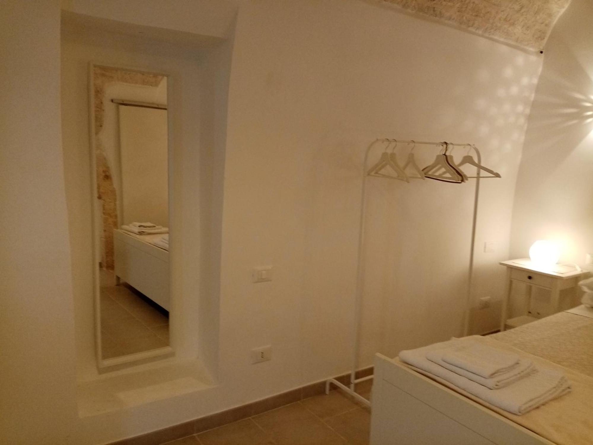 Studio Flat In White City オストゥーニ エクステリア 写真